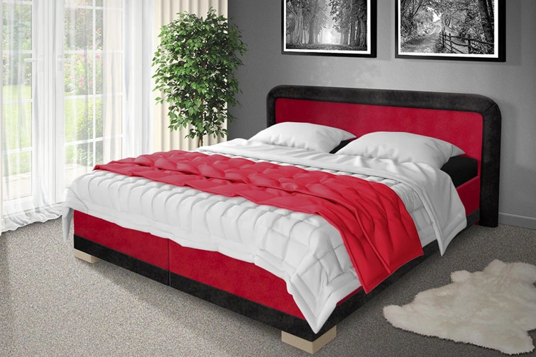 postel Jaro s peřinami